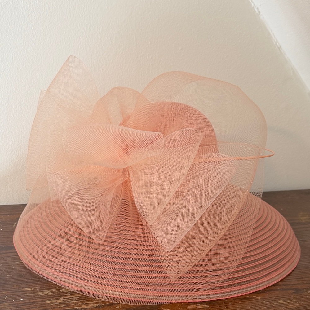 Giovannio New York Peach Bow Hat